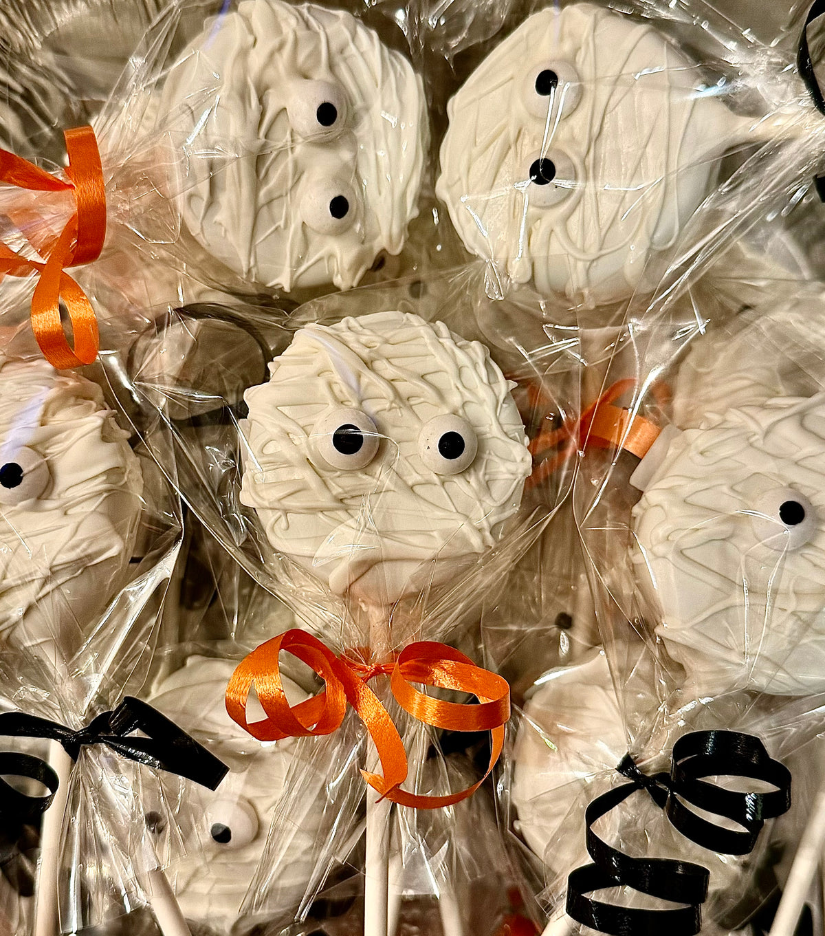 Custom Cake Pops