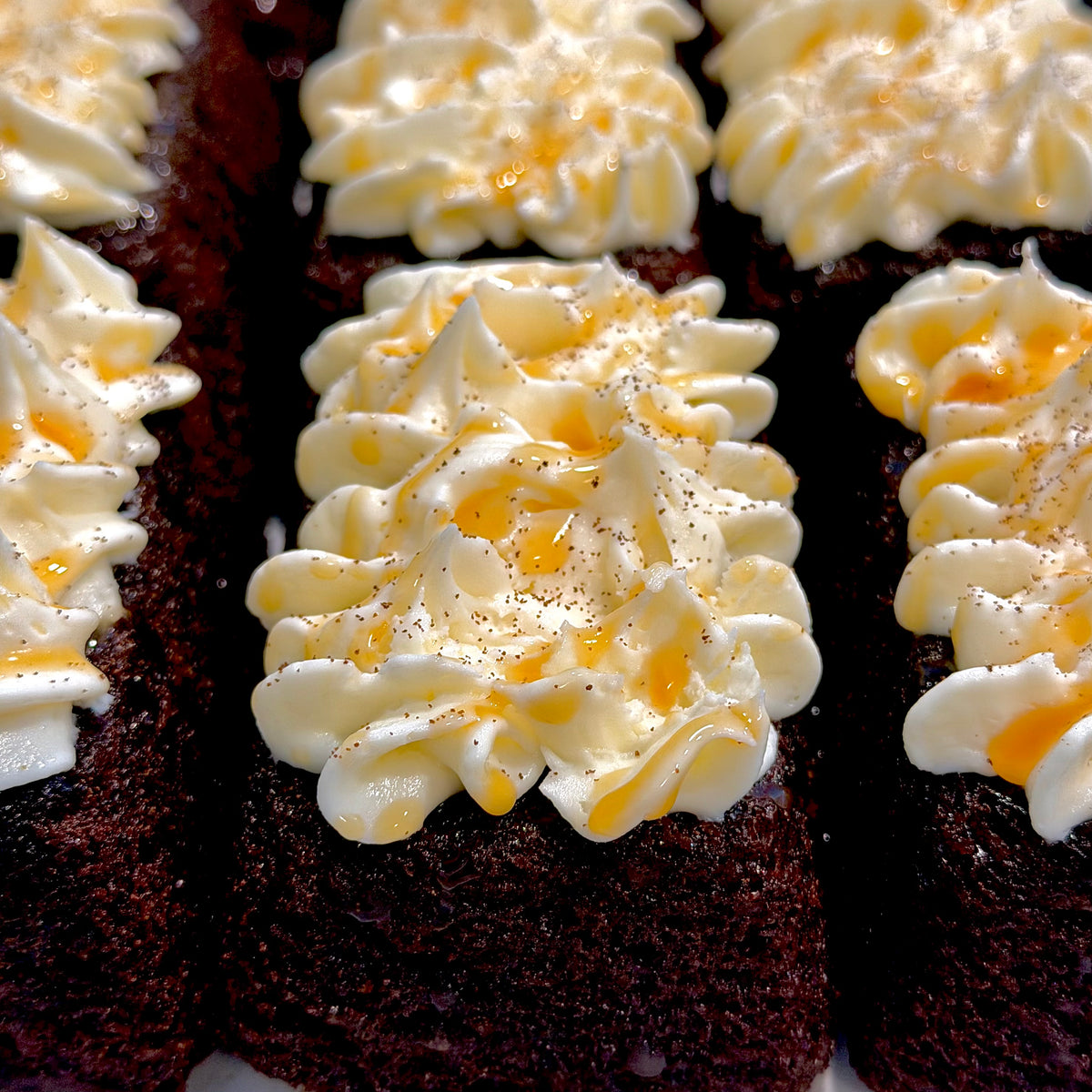 Cakes with Cheesecake Swirl-Craft Fair
