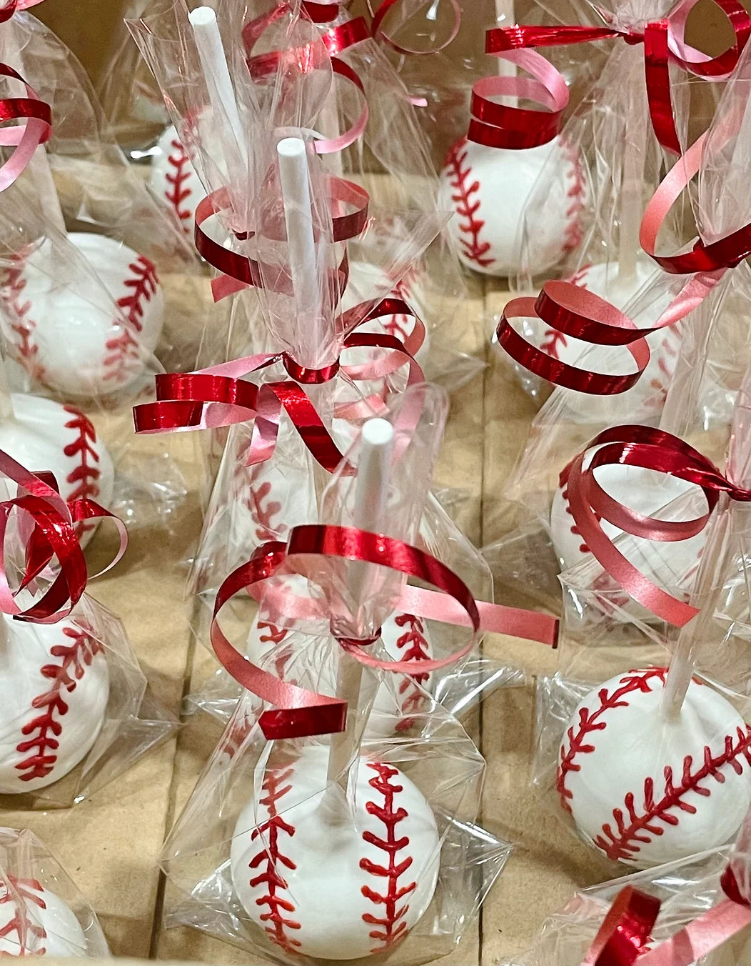 Custom Cake Pops